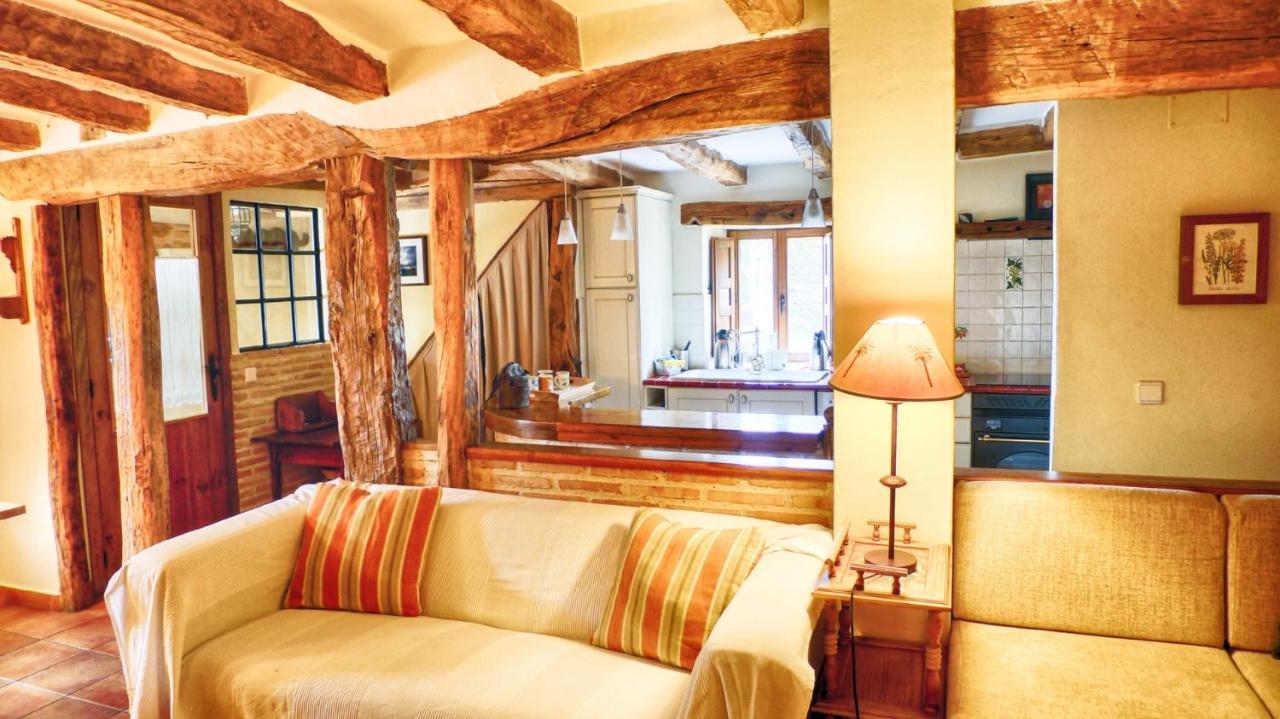 Casa Rural El Abejaruco (Adults Only) Кампийо де Ранас Екстериор снимка