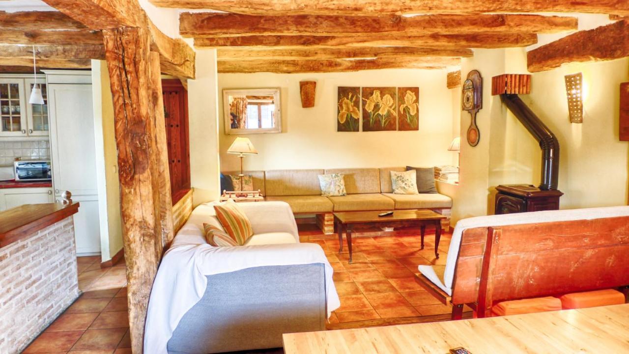 Casa Rural El Abejaruco (Adults Only) Кампийо де Ранас Екстериор снимка