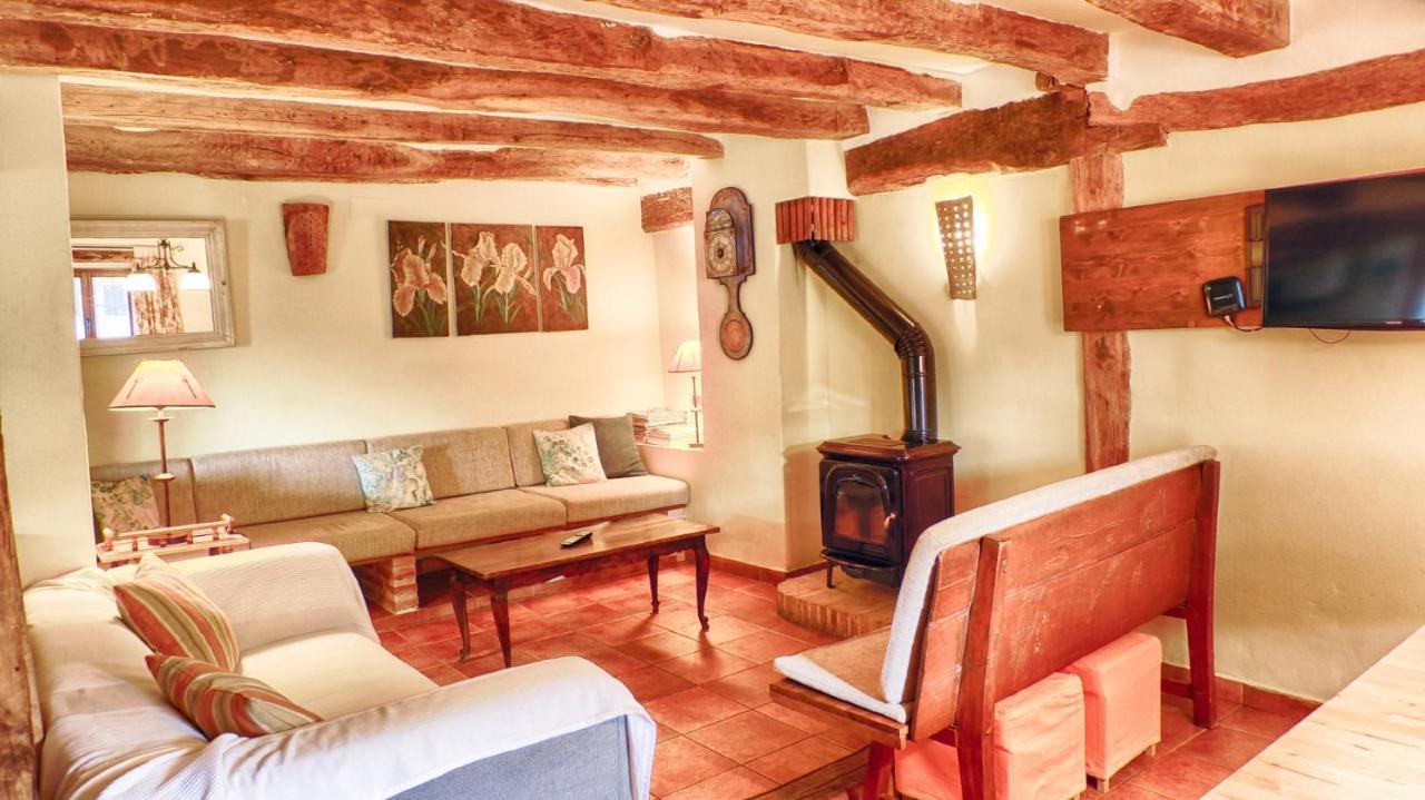 Casa Rural El Abejaruco (Adults Only) Кампийо де Ранас Екстериор снимка